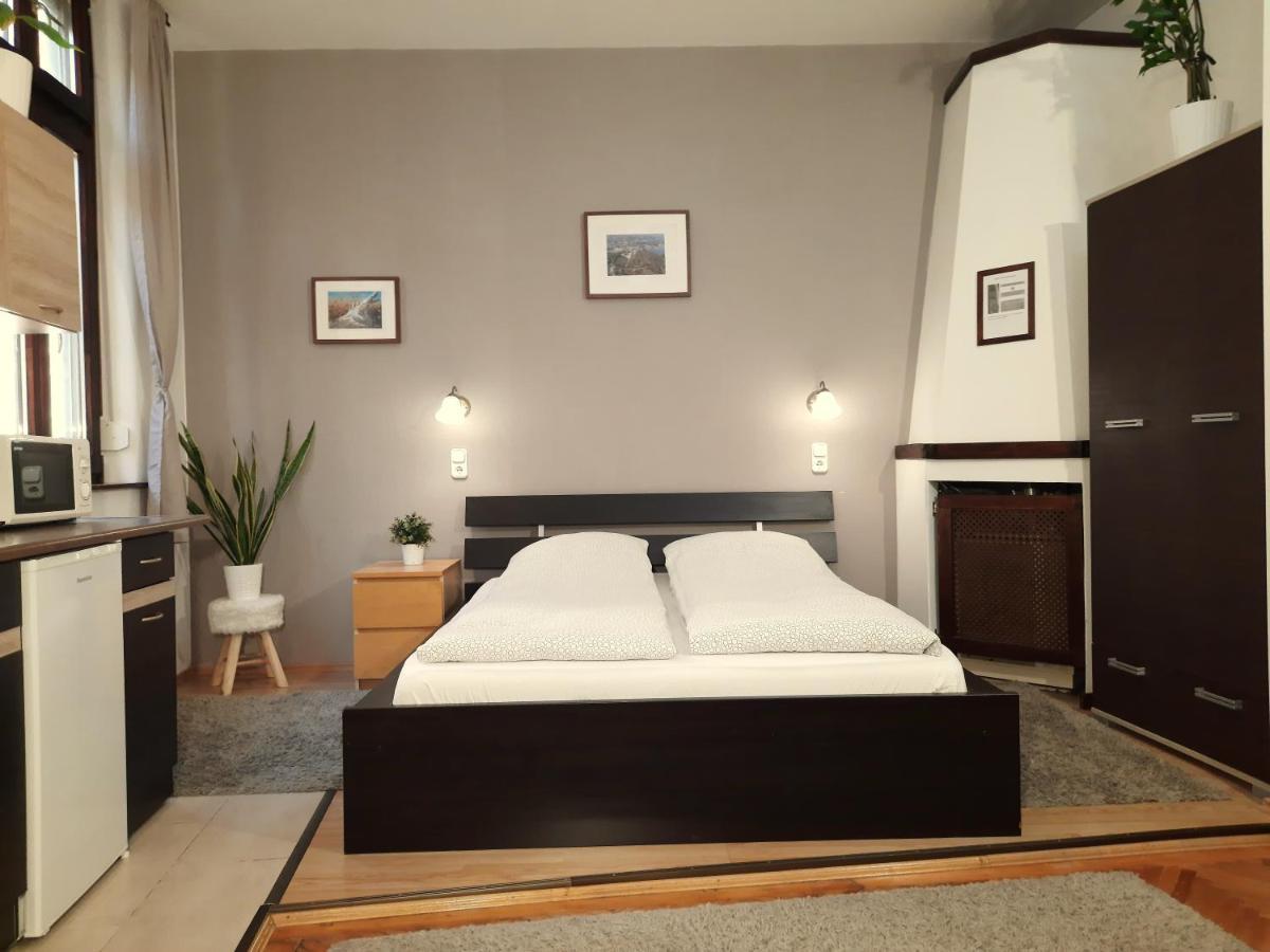 Central Gold Apartment Budapeşte Dış mekan fotoğraf