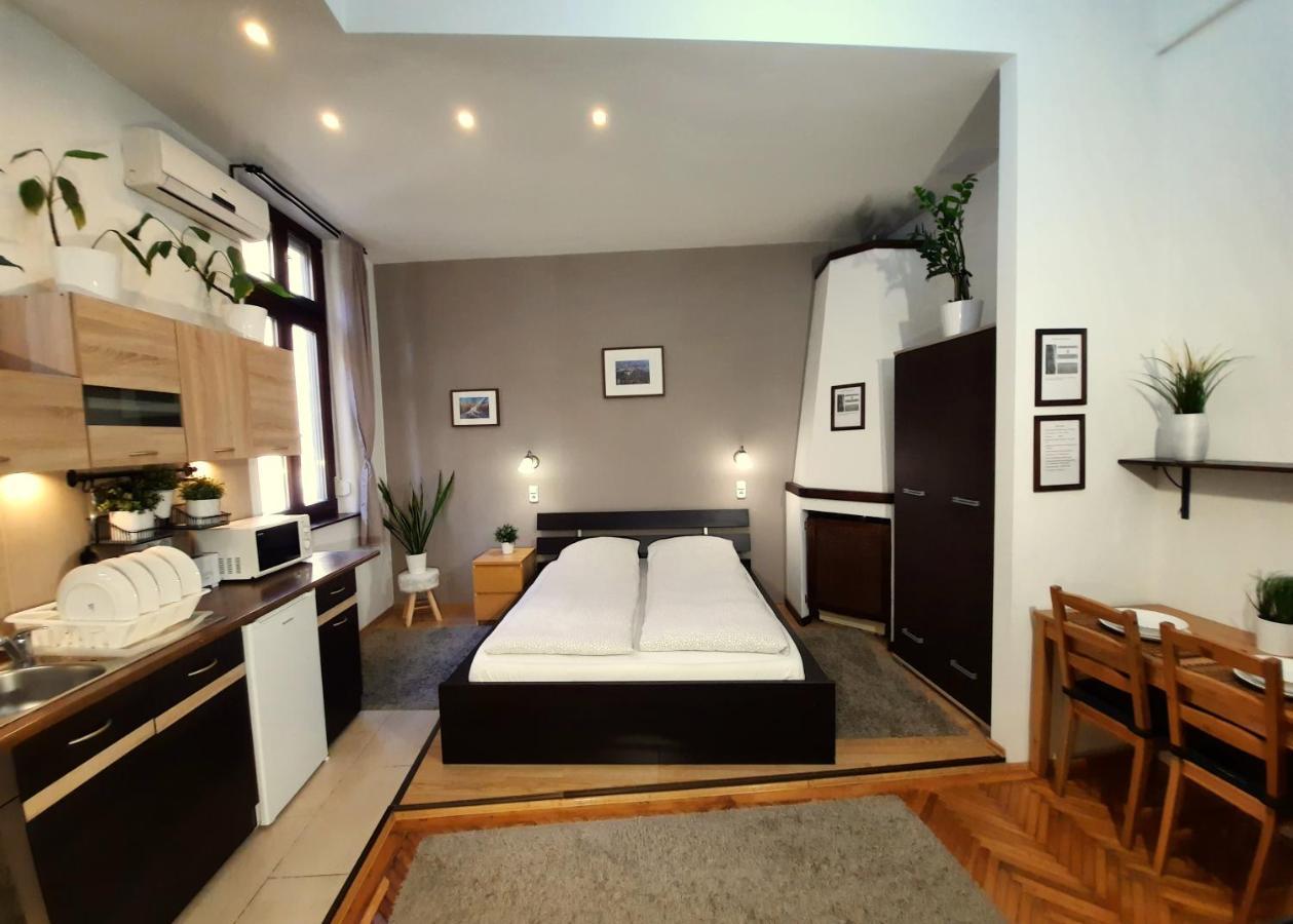Central Gold Apartment Budapeşte Dış mekan fotoğraf